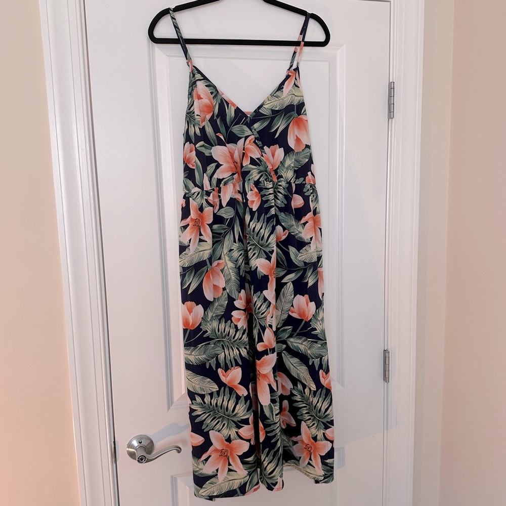 LAST CHANCE 11/21!  Hawaiian print dress